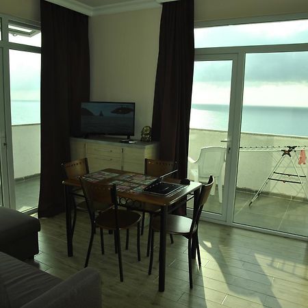 The View Apartment Makhinjauri Eksteriør bilde