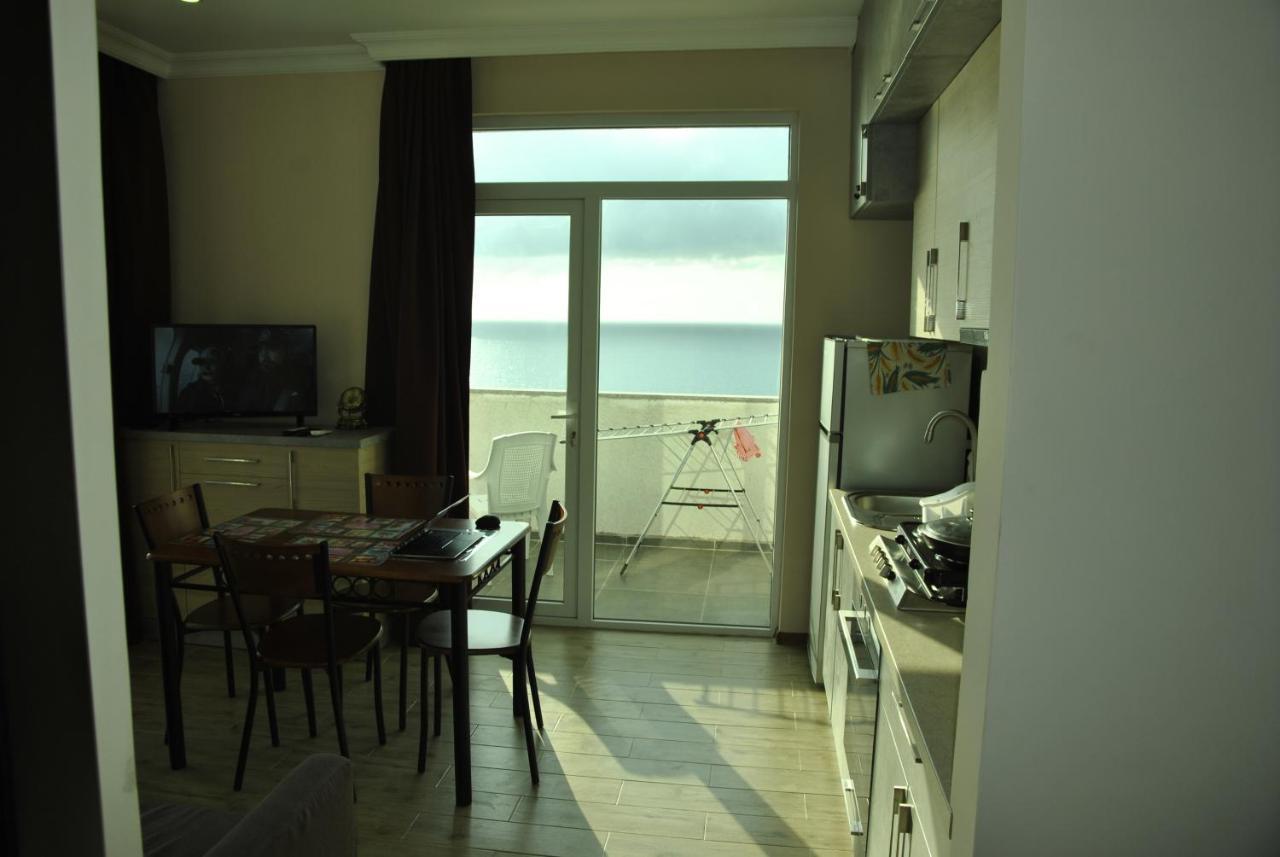 The View Apartment Makhinjauri Eksteriør bilde