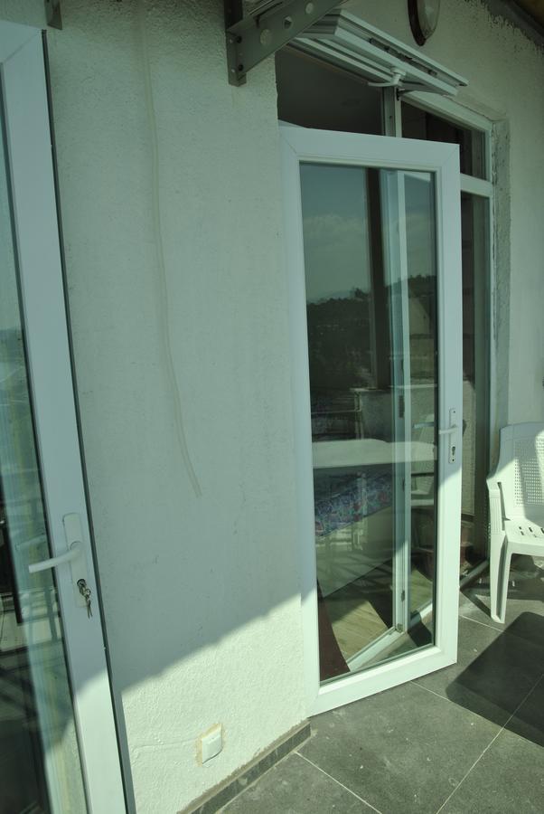 The View Apartment Makhinjauri Eksteriør bilde